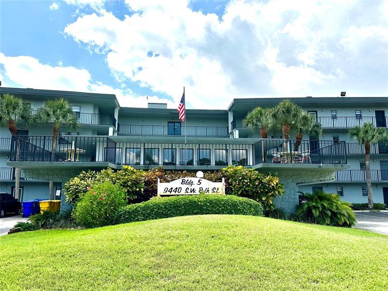 Primary Photo - 9440 SW 8th St