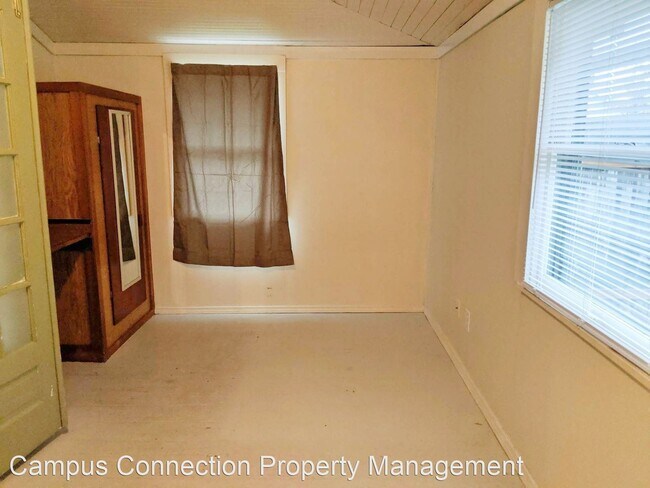Foto del edificio - 5 br, 2 bath House - 2060 E 17th