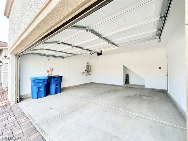 Foto del edificio - 5803 Holbeche St