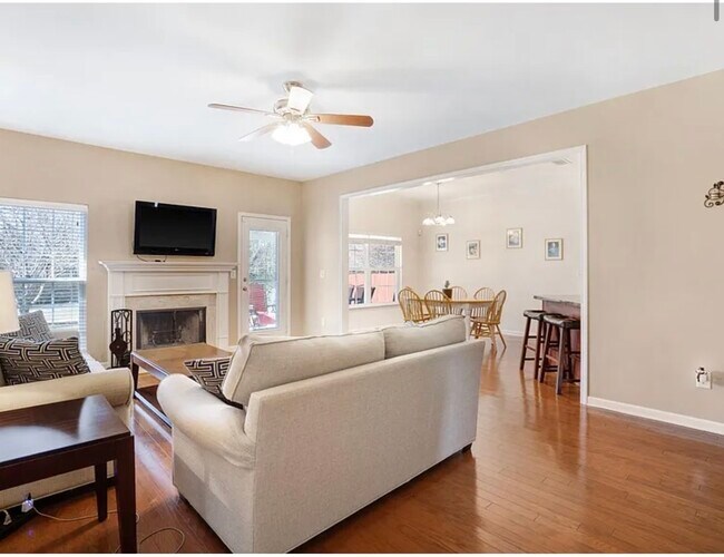 Foto del edificio - 4078 Locerbie Cir