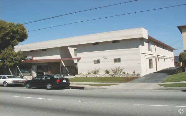 Primary Photo - 16638-16642 Crenshaw Blvd