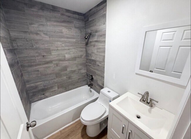 Building Photo - 157 E Dollar Cir