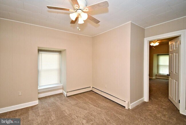 Foto del edificio - 563 King St