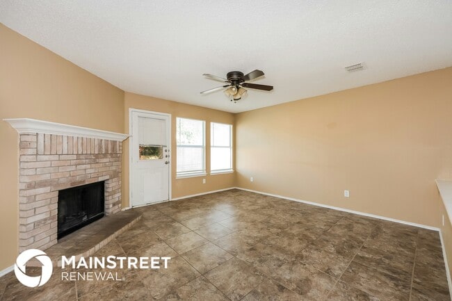 Foto del edificio - 9136 Whistlewood Dr