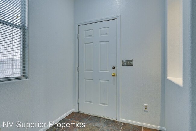 Building Photo - 4 br, 2.5 bath House - 8748 Shady Pines Drive