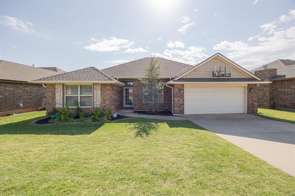 Foto principal - 19109 Green Springs Dr