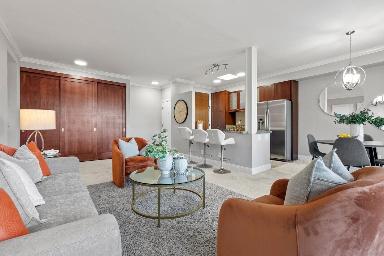 Foto principal - Silicon Valley living at its Finest.