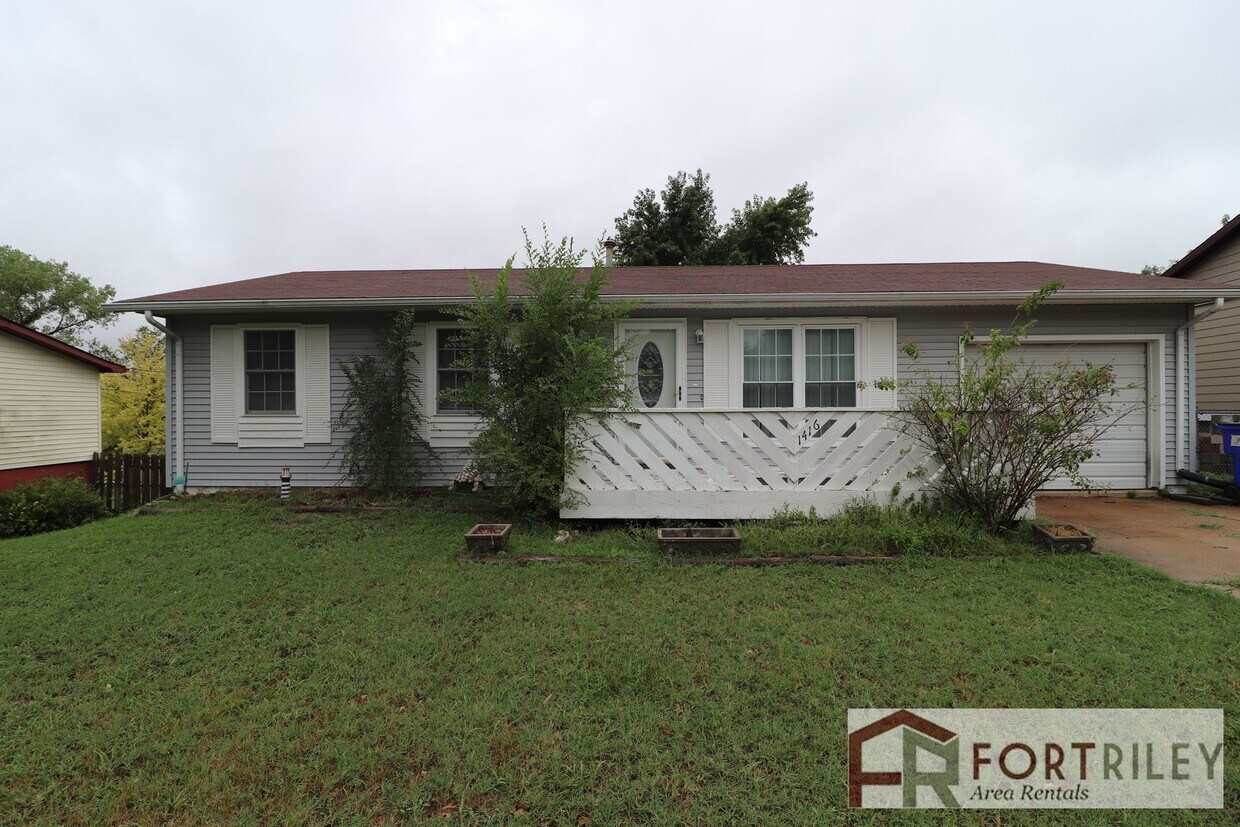 1416 Hale Dr, Junction City, KS 66441 House Rental in Junction City