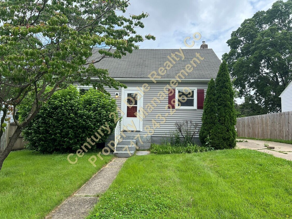 Foto principal - 3 BR, 1.5 baths in Central School District