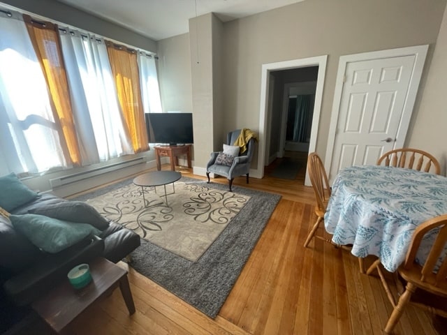 Building Photo - 644 W Galena St