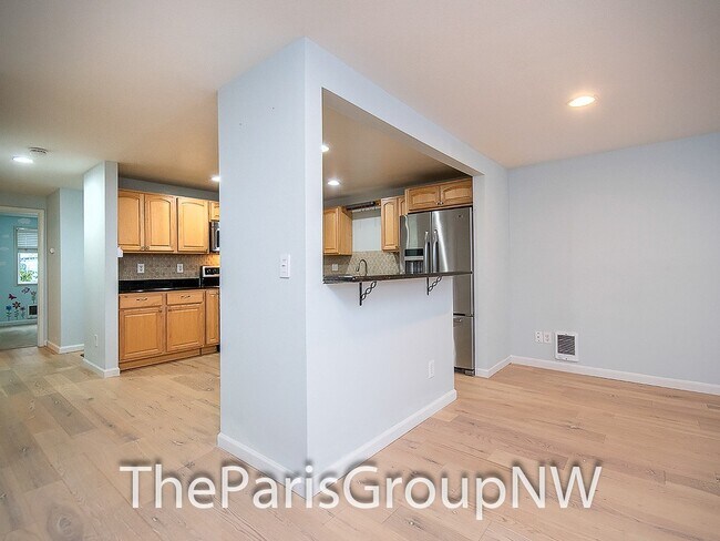 Photo - *REVIEWING PENDING APPLICATIONS* 3br Totem... House