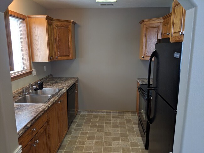 Foto del edificio - 2 Bed 1 Bath Delmar Condo in Sugar City!