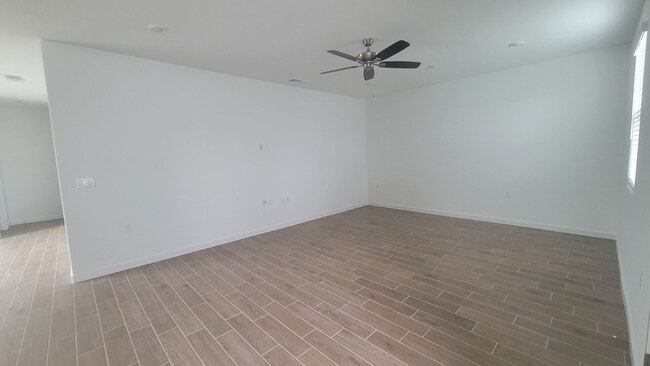 Building Photo - 12533 Camino Glorieta, Bakersfield, CA 93311