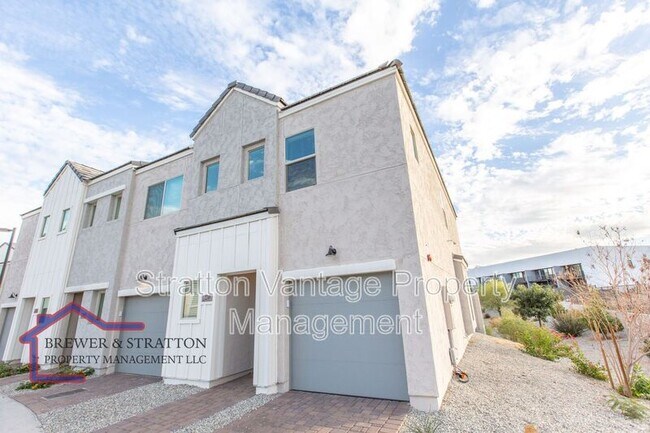 Building Photo - 2249 W Griswold Rd