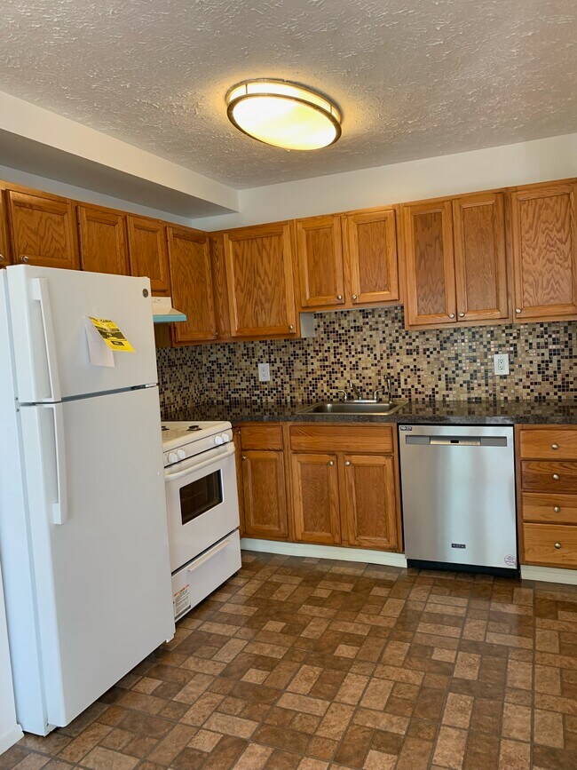 Foto del edificio - 107 Richmond Hill Rd