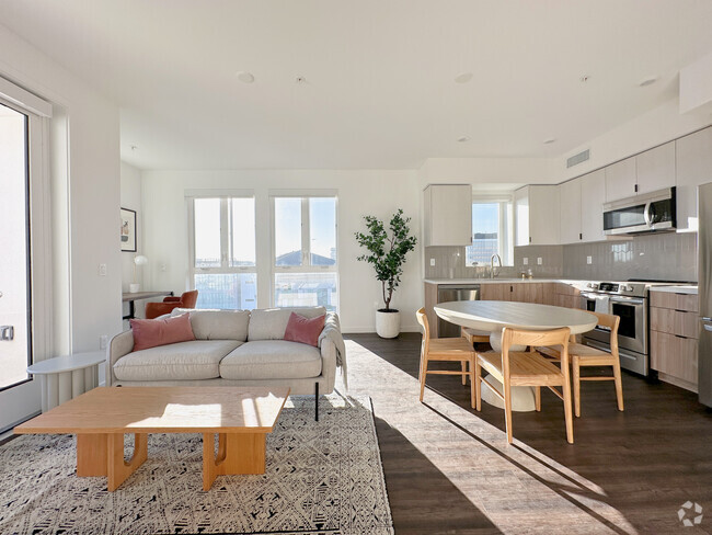 Building Photo - 689 Catalina