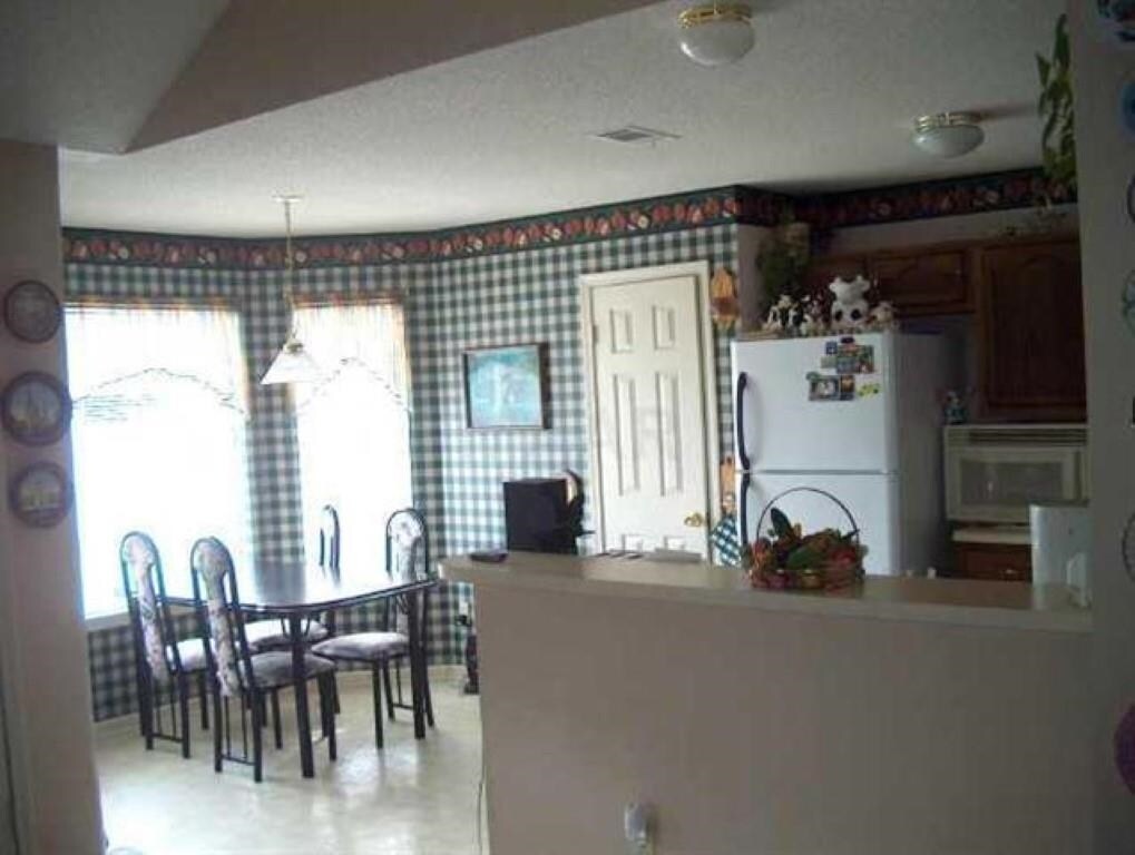 Foto del edificio - 2577 Reese Lake Cir