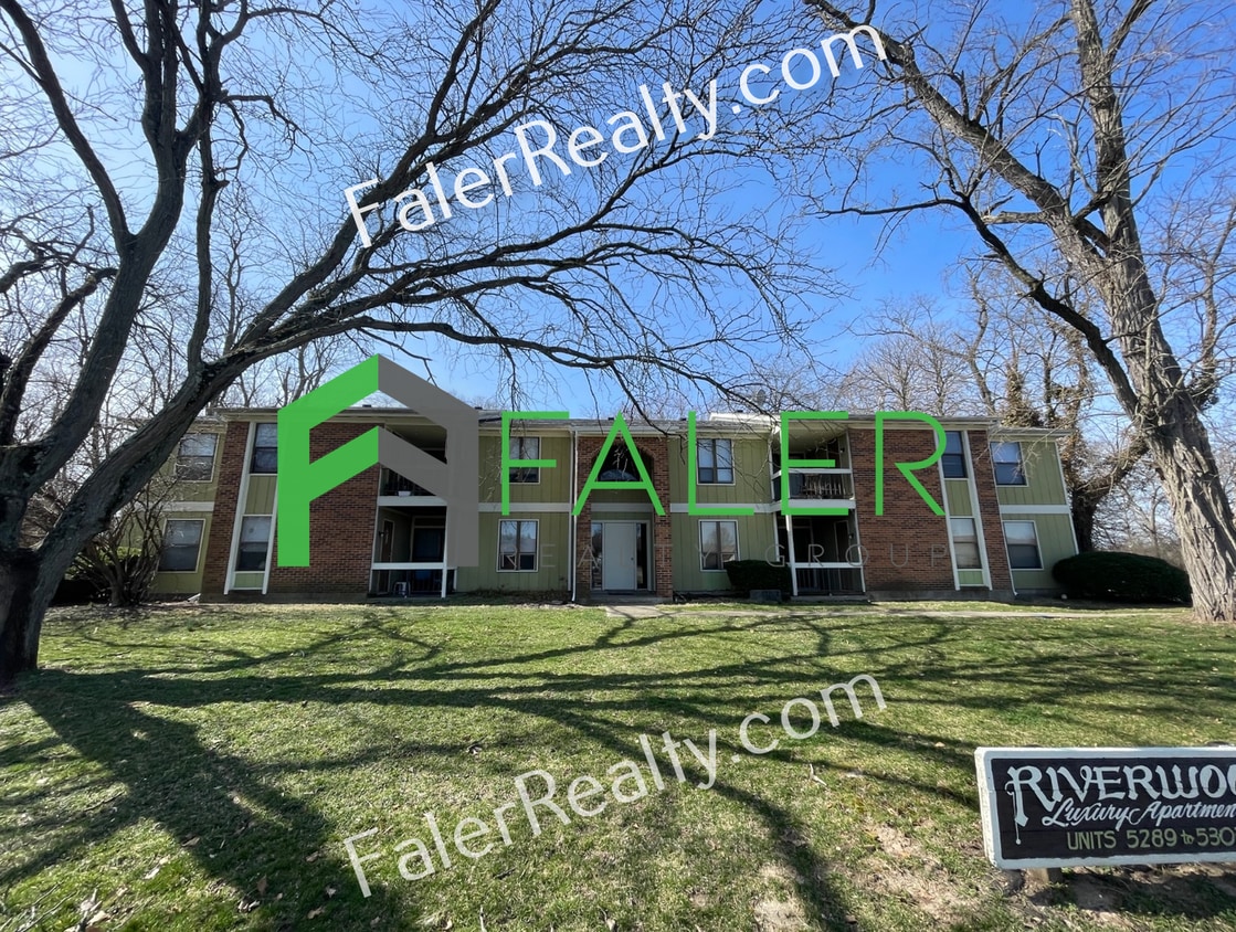 2 Bedroom, 1.5 Bath Condo Available NOW! - 2 Bedroom, 1.5 Bath Condo Available NOW!