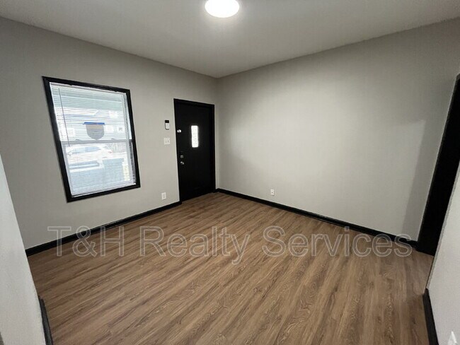 Foto del edificio - 1407 S Alabama St