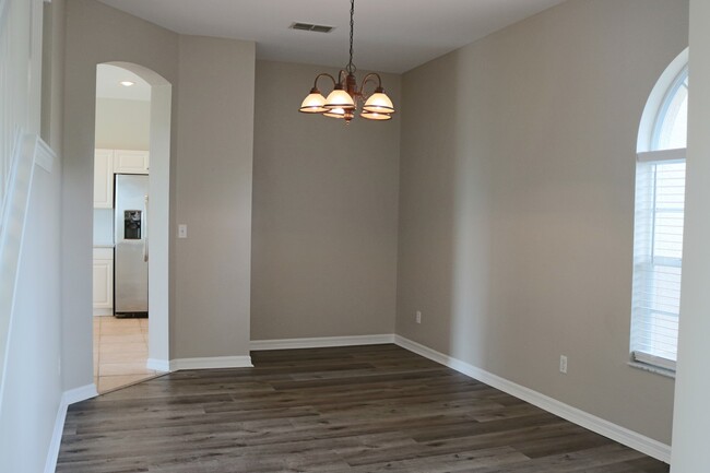 Building Photo - ** Rarely Available - Huge Stoneybrook Hom...