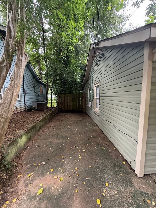 Foto del edificio - ** 3 Bed 1 Bath located in Chisholm ** Call to schedule a self tour 334-366-9198