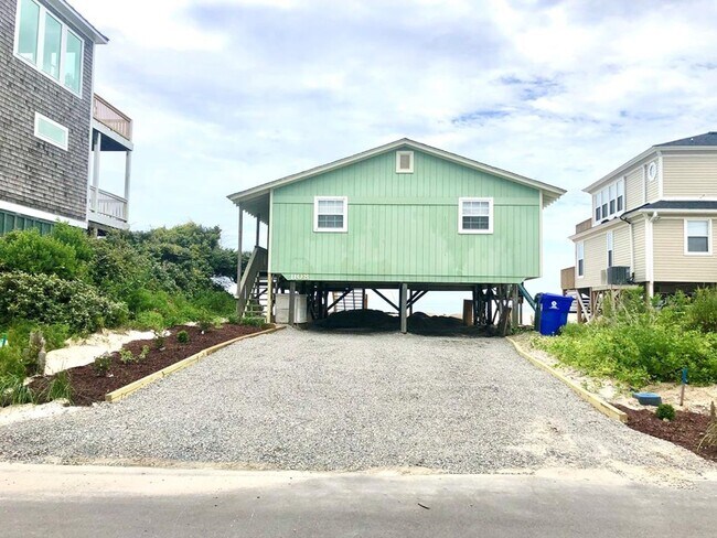 Foto del edificio - OFF SEASON Oceanfront Rental
