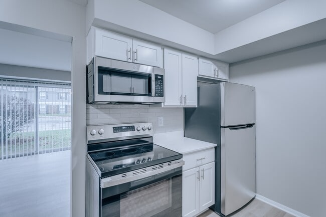 Building Photo - South Grove Apartments