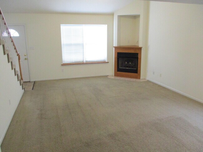 Building Photo - 5003 Carrieridge Dr