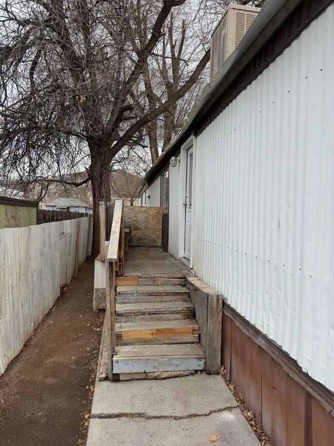 Building Photo - SALINA RENTALS - TRLR #6