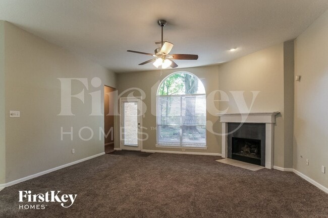 Building Photo - 6319 Upper Lake Dr