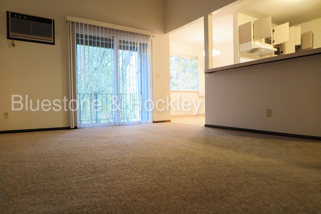 Building Photo - 12520 SW Gem Ln
