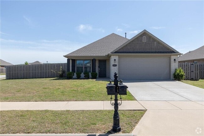 Building Photo - 4405 W Anthem Dr