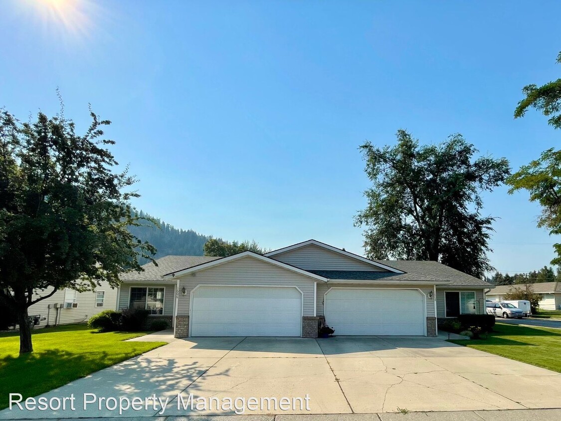 Primary Photo - 3 br, 2 bath House - 1604 Best Ave