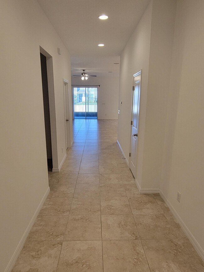 Foto del edificio - 5325 Jubiloso Dr