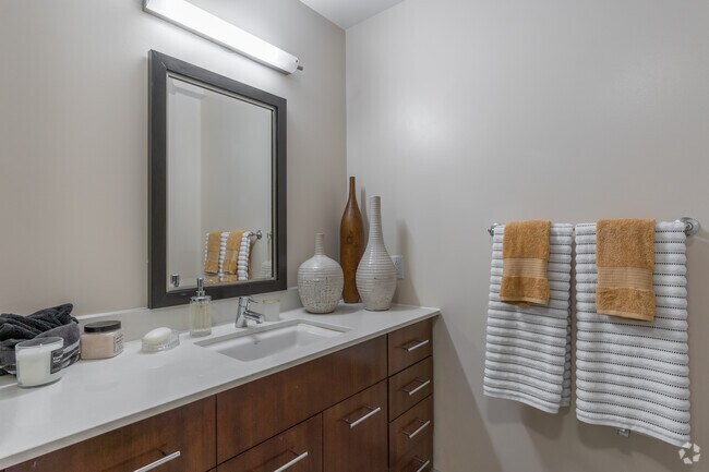 1HAB, 1BA - 692 ft² - Arrive University City