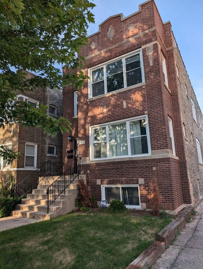 Building Photo - 4413 N Keystone Ave