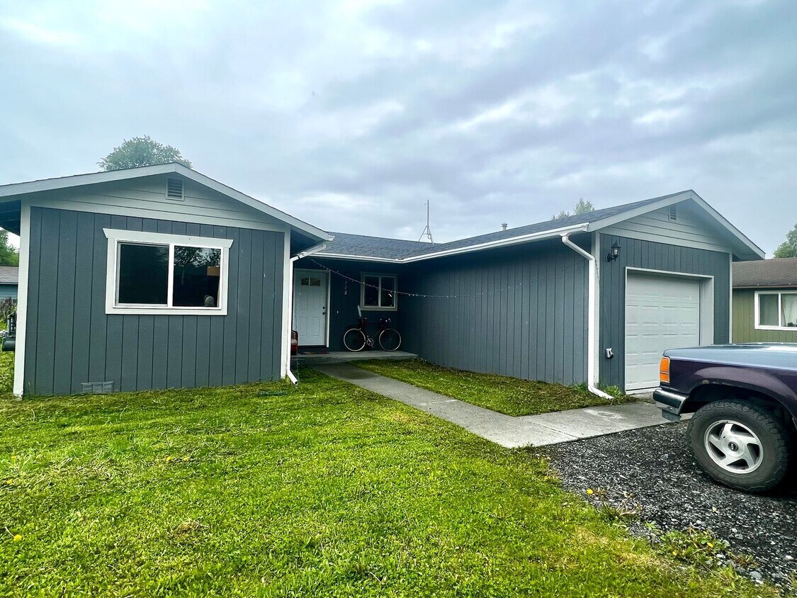 Primary Photo - KENAI RANCH