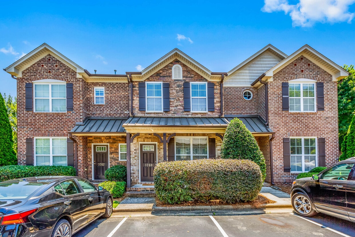 Foto principal - 3760 Shadow Ridge Dr