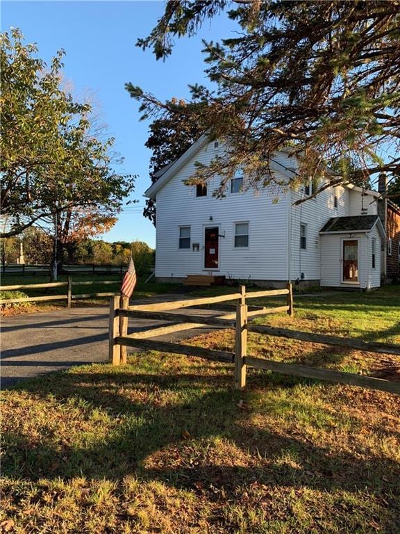 132 Bay Spring Ave Unit A, Barrington, RI 02806 Room for Rent in