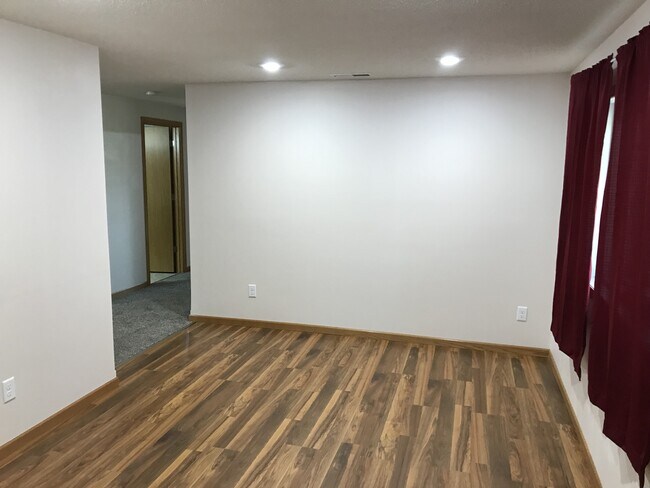 Foto del edificio - 4541 30th Ave NW