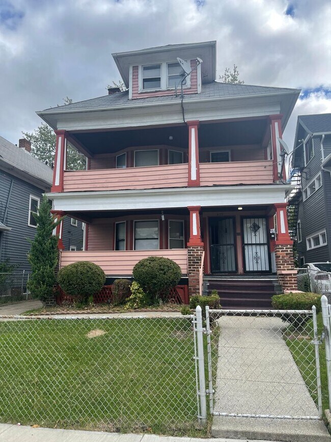 Foto del edificio - E. 148th Street 429
