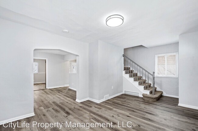 Foto del edificio - 4 br, 1 bath House - 3490 McRoberts Road