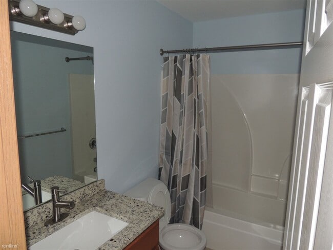 Building Photo - 2 br, 2 bath Duplex - 641 Rilynn Avenue No...