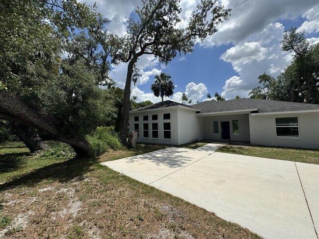 Building Photo - 2551 Riva Ct