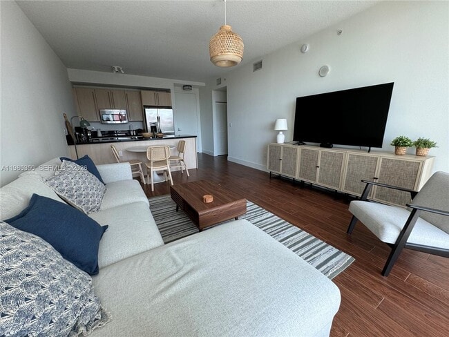 Foto del edificio - 79 SW 12th St