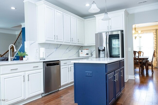 Foto del edificio - 5016 Trembath Ln