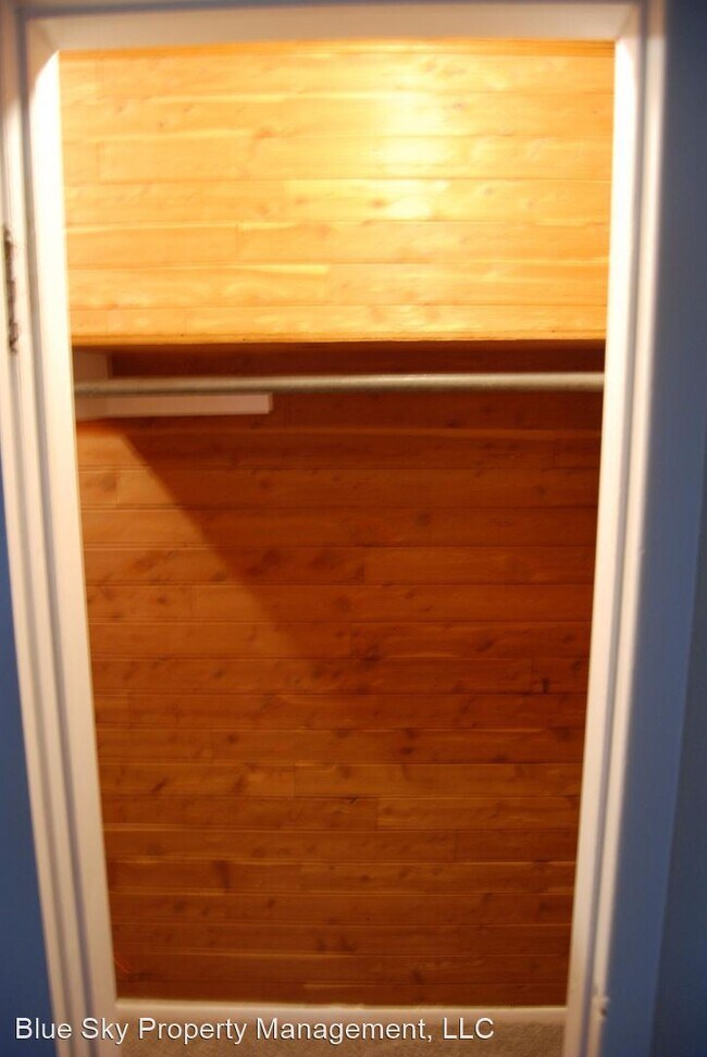 Foto del edificio - 3 br, 2 bath House - 1200 W Waid Ave