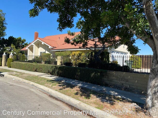Foto del edificio - 4 br, 2 bath House - 2114 Paso Verde Dr