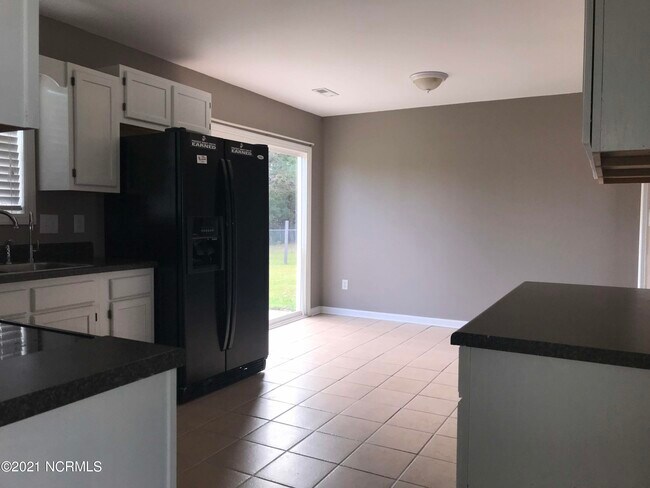Foto del edificio - 709 Covington Ct