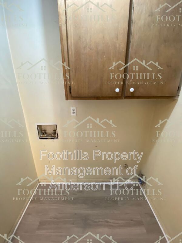 Building Photo - 111 Woodland Dr
